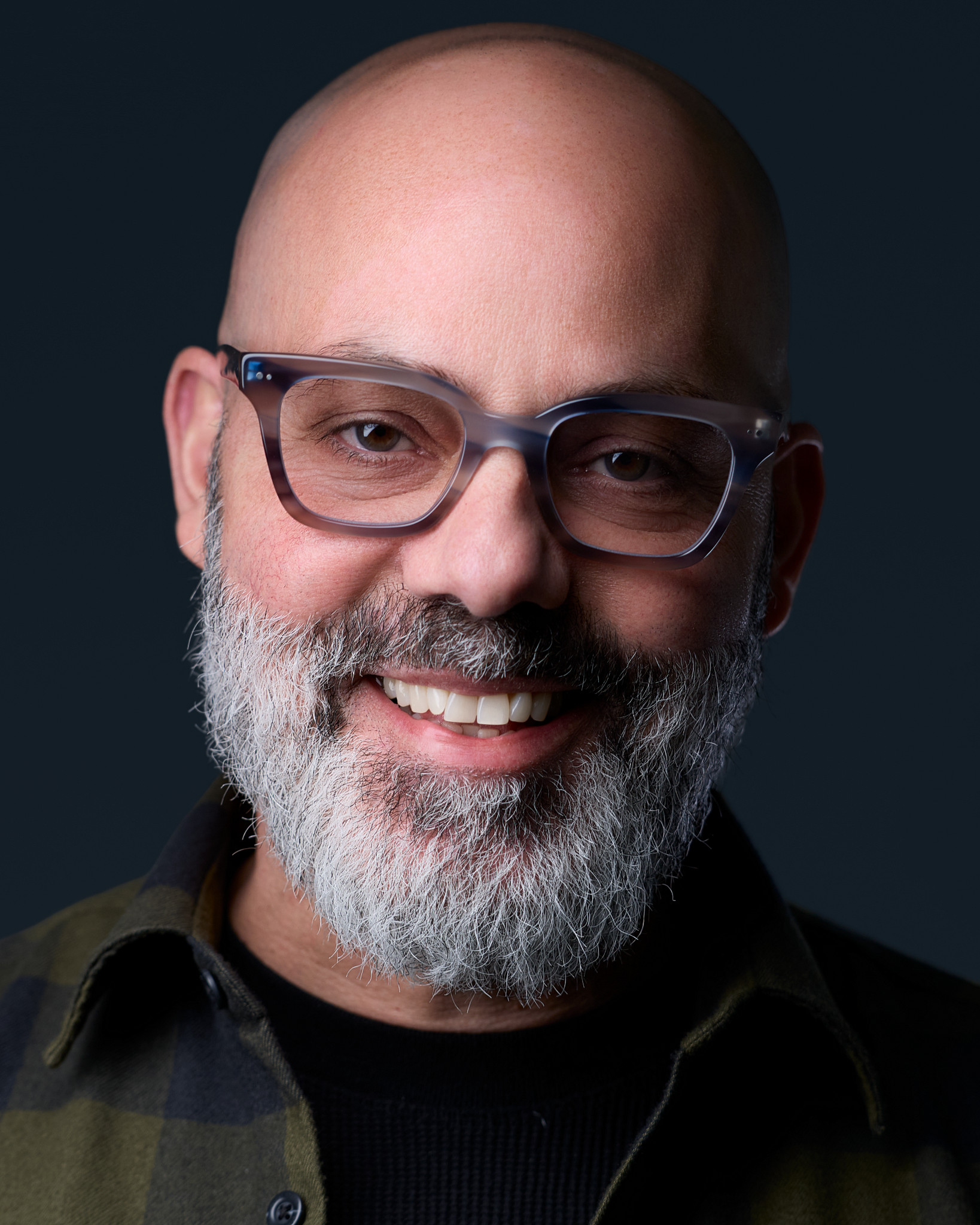 Andres Caldera, photographer at Caldera Photography in Issaquah, WA